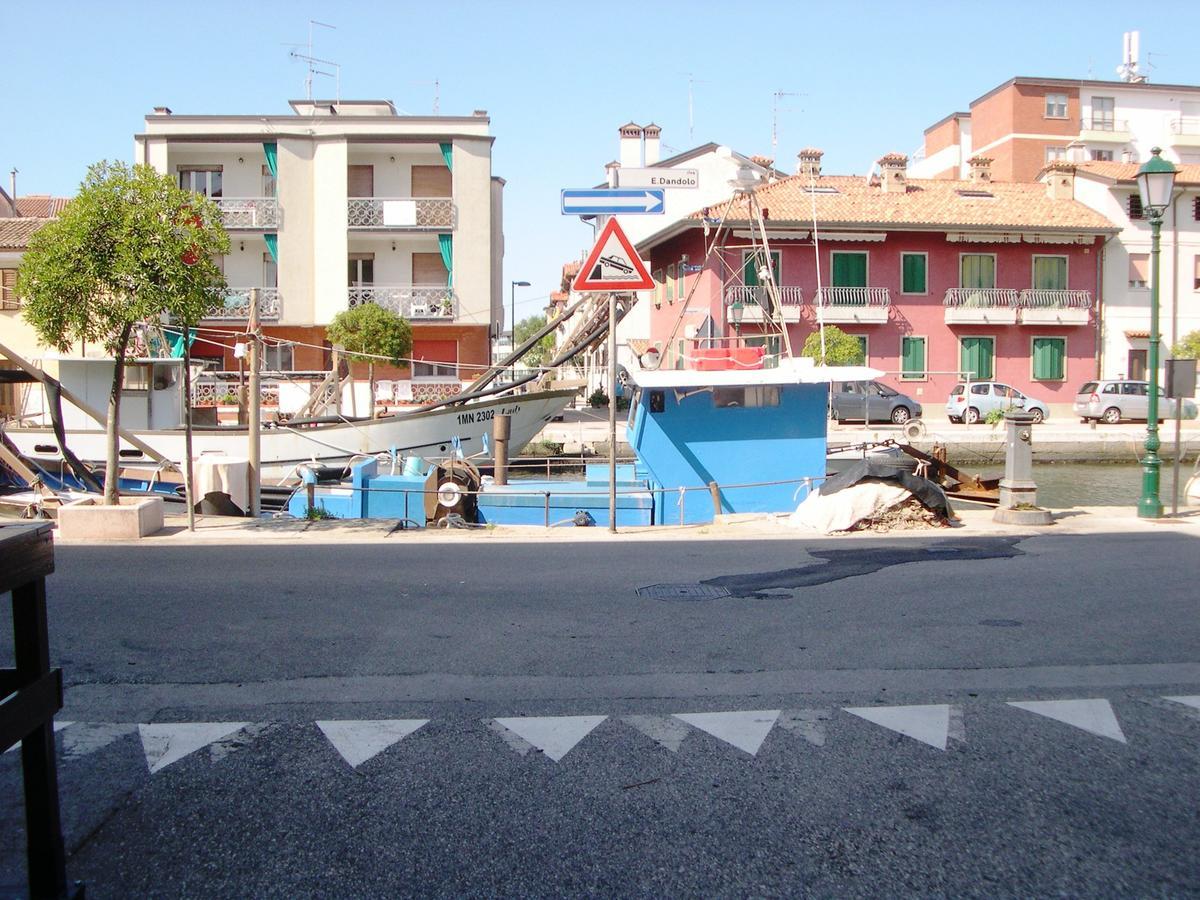 Appartamento Dionea Grado Luaran gambar